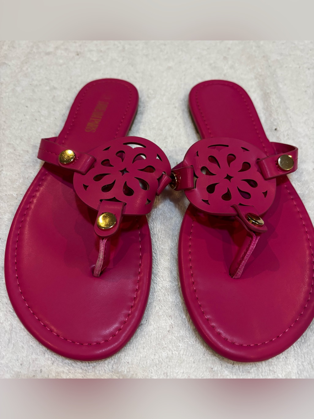 Brand New Slip On Sandals By Dream Pairs  Womens Size 9  Box 69
